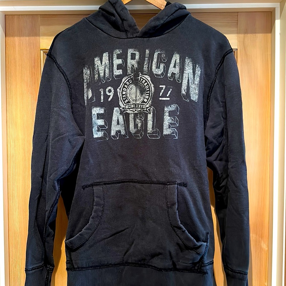 American Eagle Men’s Large Dark Gray/Off Black Hoodie